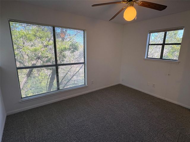 9201 Simmons RD 119, Austin, TX 78759