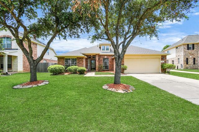 1604 Spring Glen Lane, Pearland, TX 77581