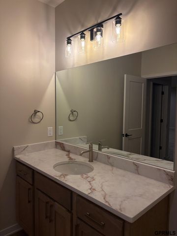836 Linwood Lane, Lincoln, NE 68505