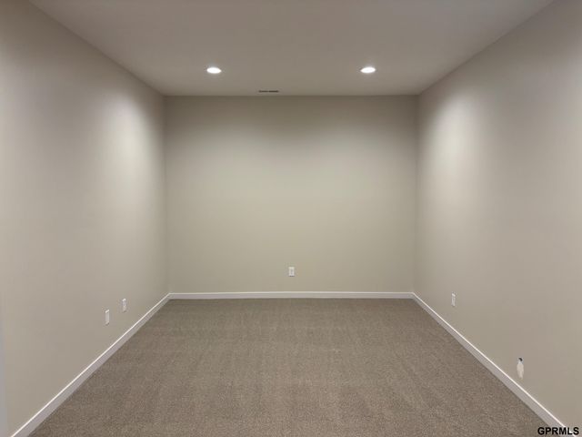 836 Linwood Lane, Lincoln, NE 68505