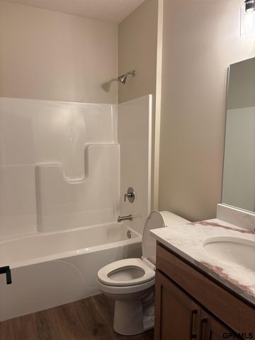 836 Linwood Lane, Lincoln, NE 68505