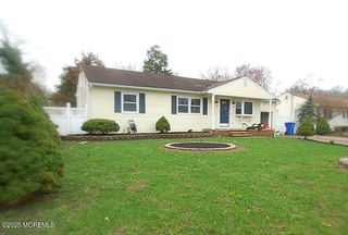 986 Stamler Drive, Toms River, NJ 08753