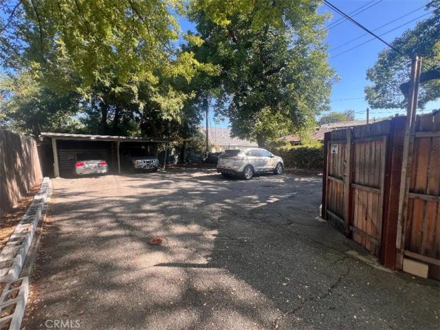 136 N Bonnie A, Pasadena, CA 91106