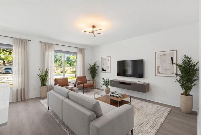 3805 E CRENSHAW STREET, Tampa, FL 33604