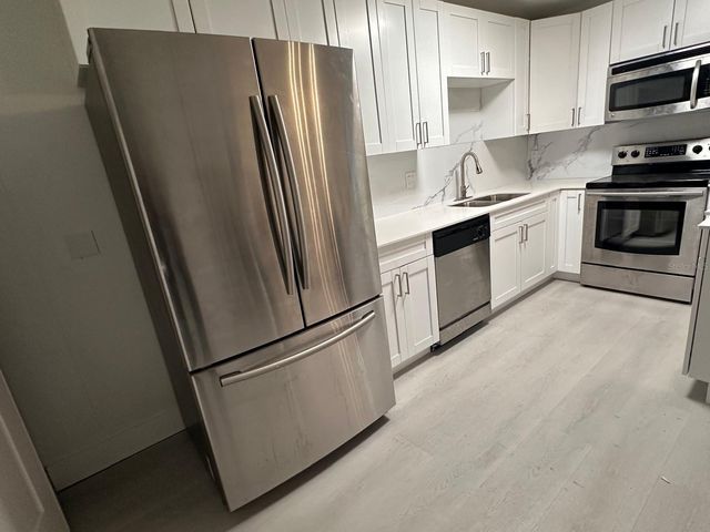 3805 E CRENSHAW STREET, Tampa, FL 33604