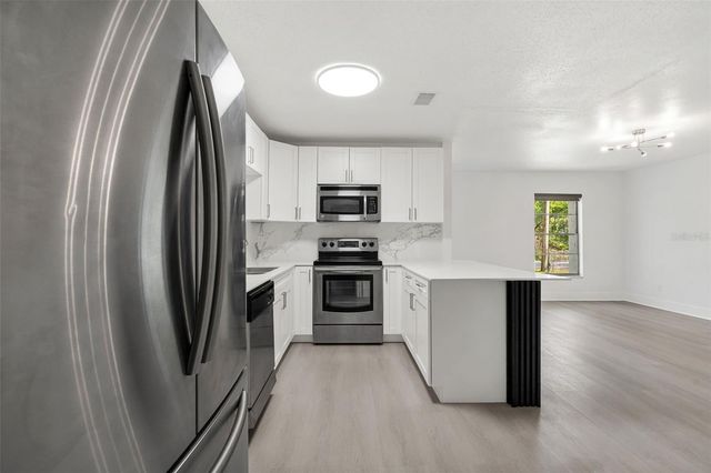 3805 E CRENSHAW STREET, Tampa, FL 33604