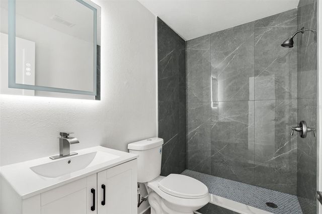 3805 E CRENSHAW STREET, Tampa, FL 33604