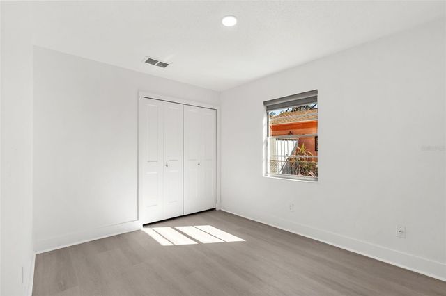 3805 E CRENSHAW STREET, Tampa, FL 33604