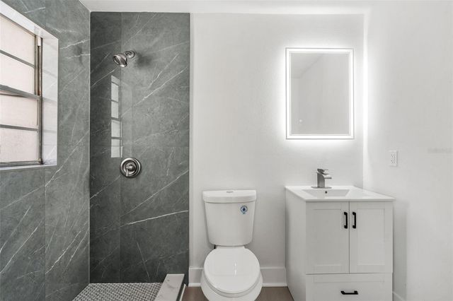 3805 E CRENSHAW STREET, Tampa, FL 33604