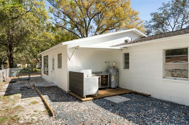 3805 E CRENSHAW STREET, Tampa, FL 33604