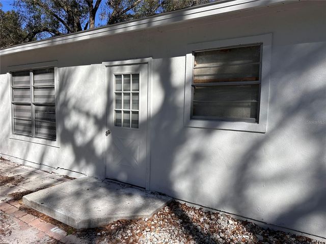 3805 E CRENSHAW STREET, Tampa, FL 33604