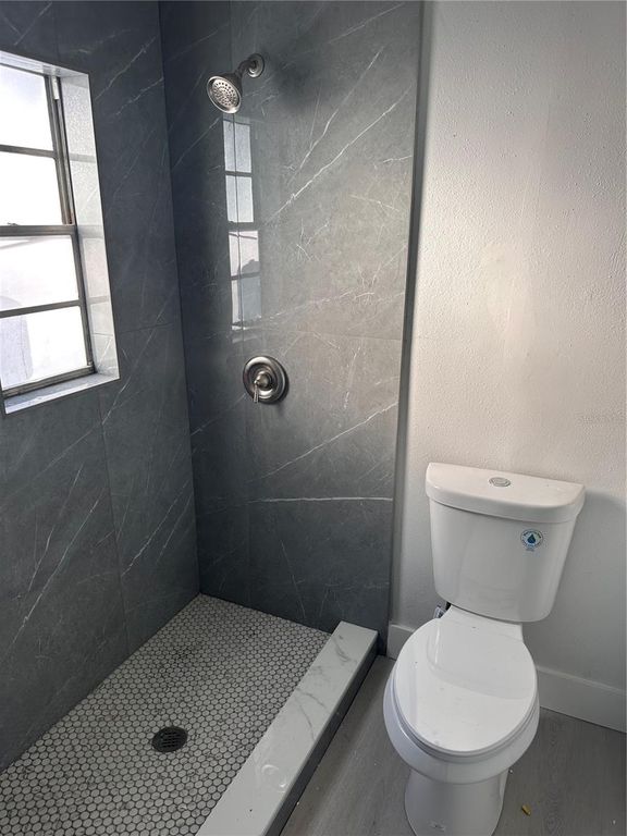 Image 2 of property listing at 3805 E CRENSHAW STREET, Tampa, FL 33604