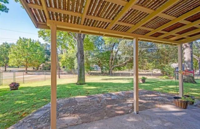 802 wilshire Court, Arlington, TX 76012