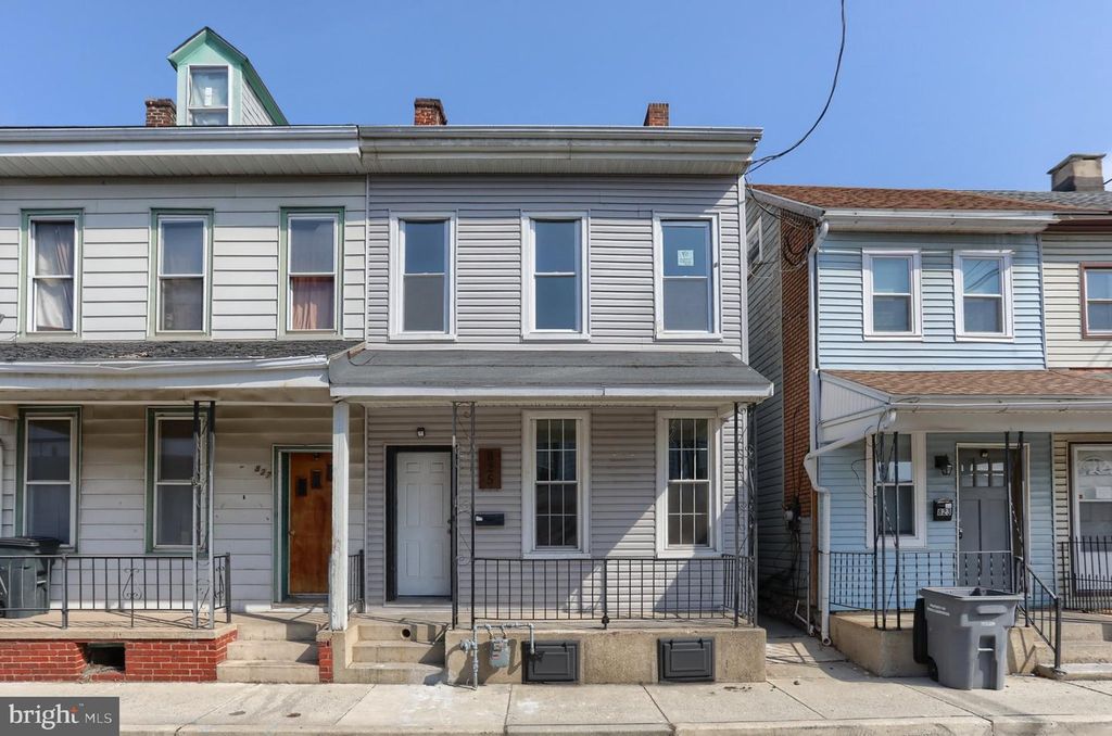 825 SCULL ST, Lebanon, PA 17046