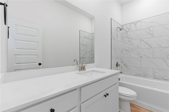 2430 Max Avenue, Bentonville, AR 72713