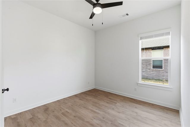 2430 Max Avenue, Bentonville, AR 72713