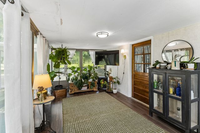 9062 E 40 Rd, Bon Aqua, TN 37025