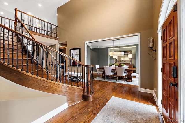 3303 Timberlake Drive, Commerce Charter Township, MI 48390