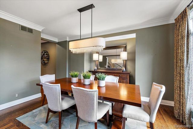 3303 Timberlake Drive, Commerce Charter Township, MI 48390