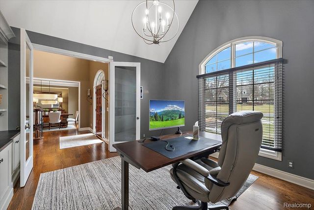 3303 Timberlake Drive, Commerce Charter Township, MI 48390