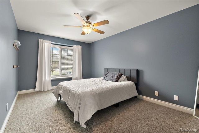 3303 Timberlake Drive, Commerce Charter Township, MI 48390