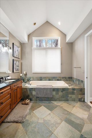 3303 Timberlake Drive, Commerce Charter Township, MI 48390