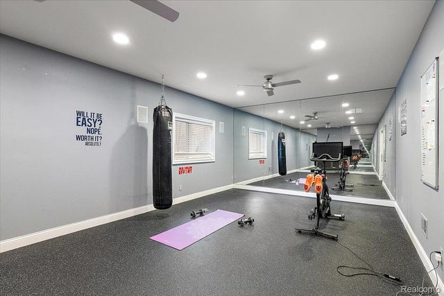 3303 Timberlake Drive, Commerce Charter Township, MI 48390