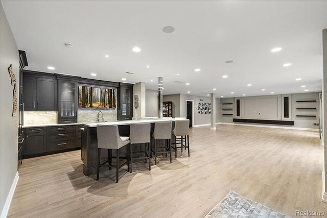 3303 Timberlake Drive, Commerce Charter Township, MI 48390