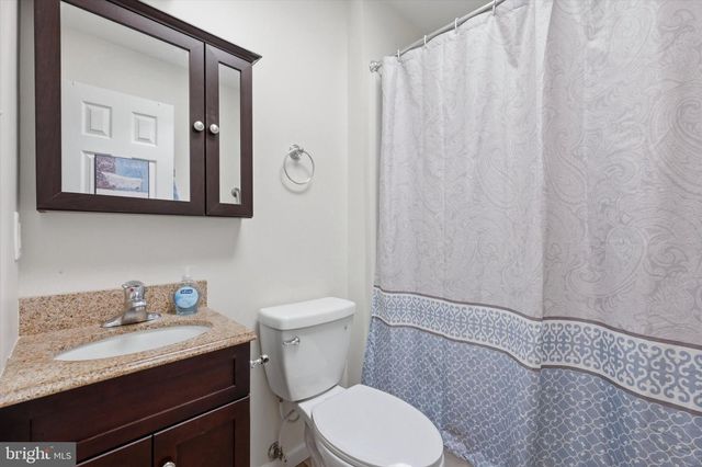 2406 BALDWIN RUN DR, Aston, PA 19014