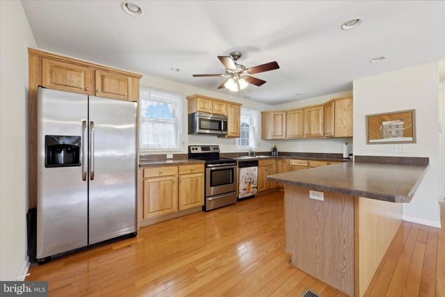 2406 BALDWIN RUN DR, Aston, PA 19014