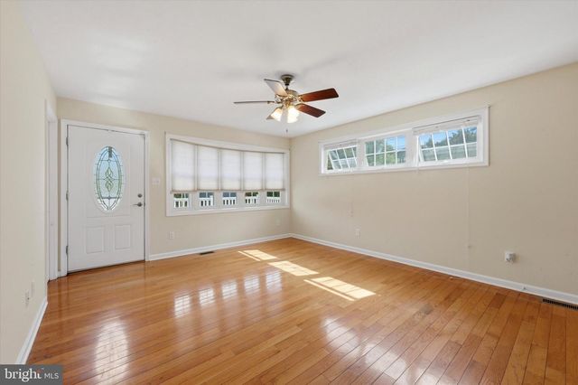 2406 BALDWIN RUN DR, Aston, PA 19014