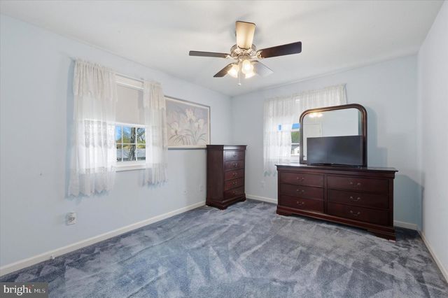 2406 BALDWIN RUN DR, Aston, PA 19014