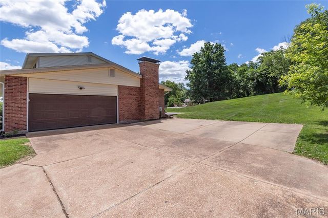1570 Donnybrook Lane, Imperial, MO 63052