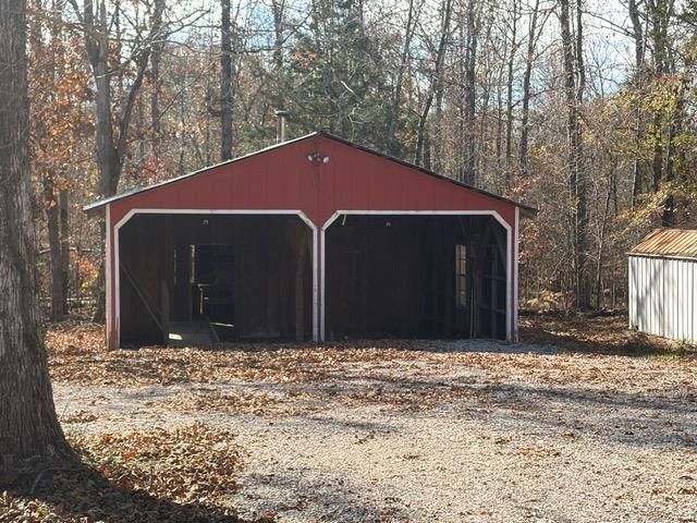 25565 69 HWY, Adamsville, TN 38310