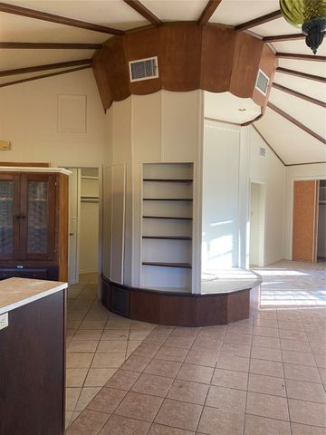 1805 E Beverly Drive, Corsicana, TX 75110