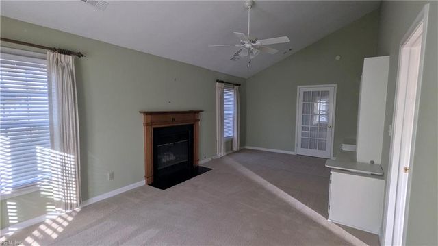 4910 Falkirk MEWS, Williamsburg, VA 23188