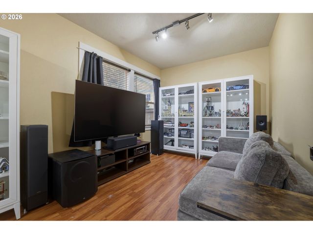 22747 Sw COWLITZ Dr, Tualatin, OR 97062