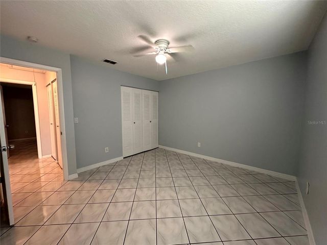 22 W COUNTRY COVE WAY, Kissimmee, FL 34743