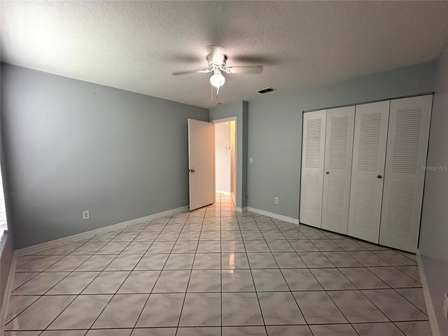 22 W COUNTRY COVE WAY, Kissimmee, FL 34743
