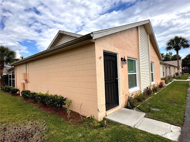 22 W COUNTRY COVE WAY, Kissimmee, FL 34743