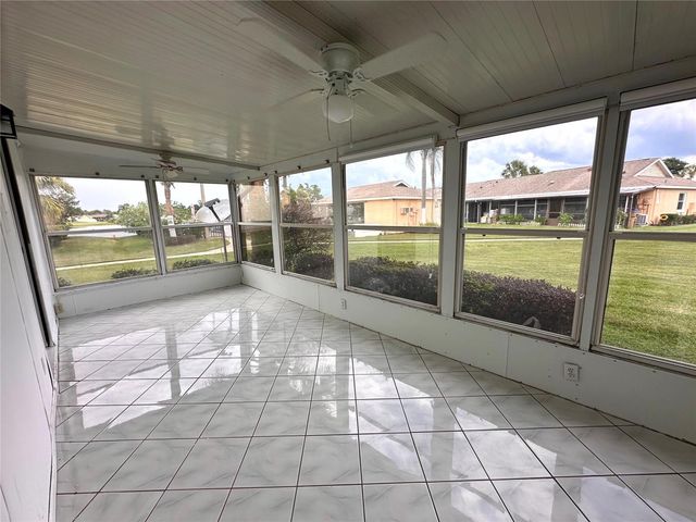 22 W COUNTRY COVE WAY, Kissimmee, FL 34743