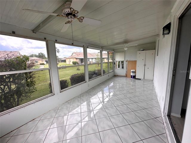 22 W COUNTRY COVE WAY, Kissimmee, FL 34743