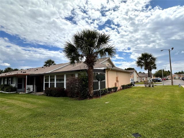 22 W COUNTRY COVE WAY, Kissimmee, FL 34743