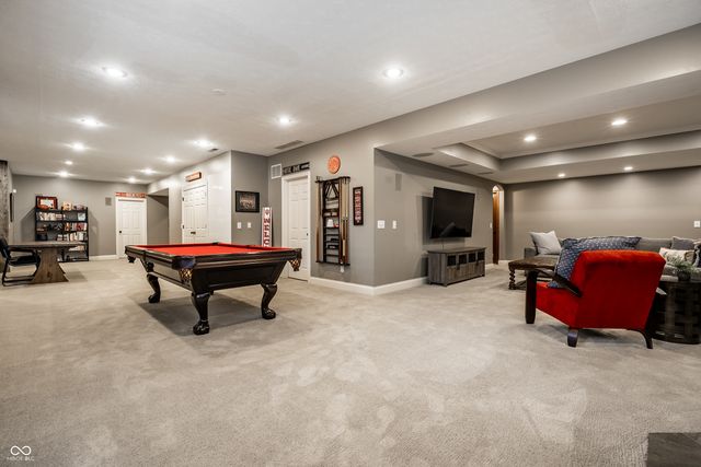 8050 Heyward Drive, Indianapolis, IN 46250