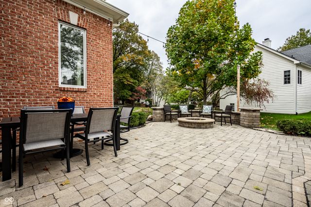 8050 Heyward Drive, Indianapolis, IN 46250