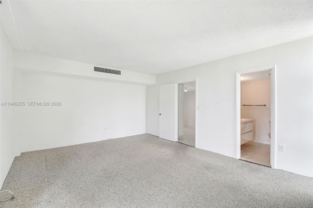 20100 W Country Club Drive 1005, Aventura, FL 33180