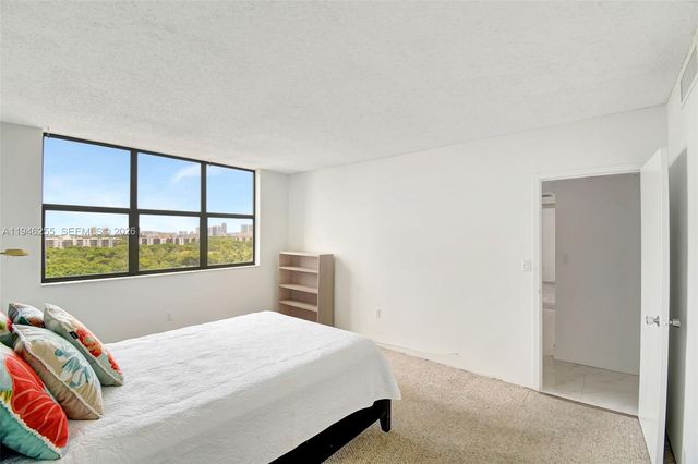 20100 W Country Club Drive 1005, Aventura, FL 33180