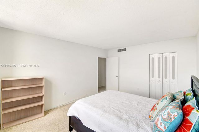 20100 W Country Club Drive 1005, Aventura, FL 33180