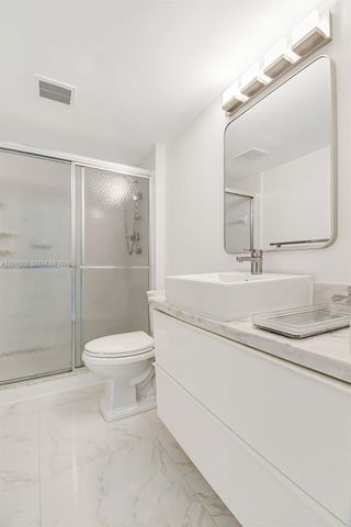 20100 W Country Club Drive 1005, Aventura, FL 33180