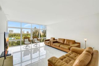 20100 W Country Club Drive 1005, Aventura, FL 33180